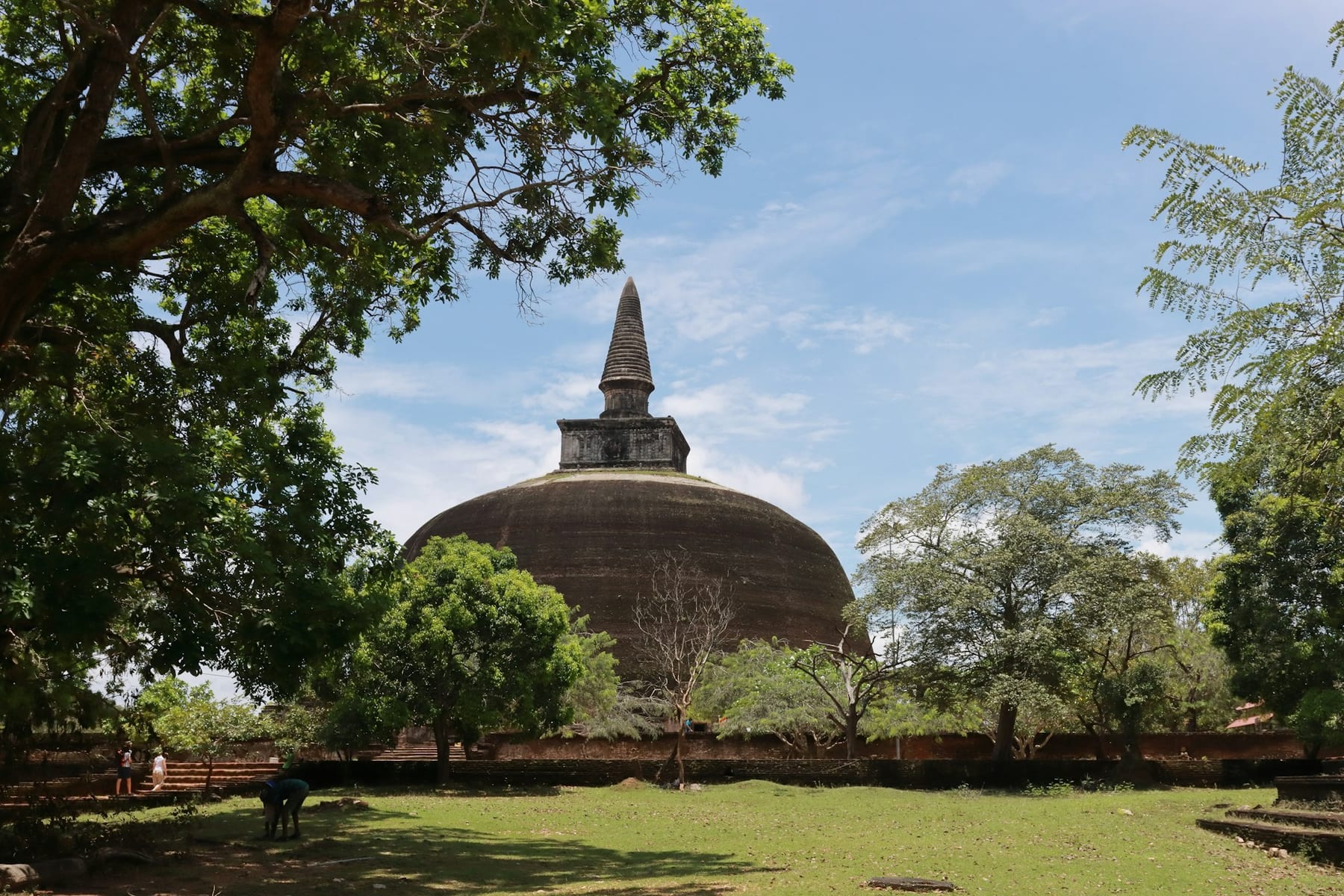 Rankoth Vehera — Polonnaruwa, Sri Lanka